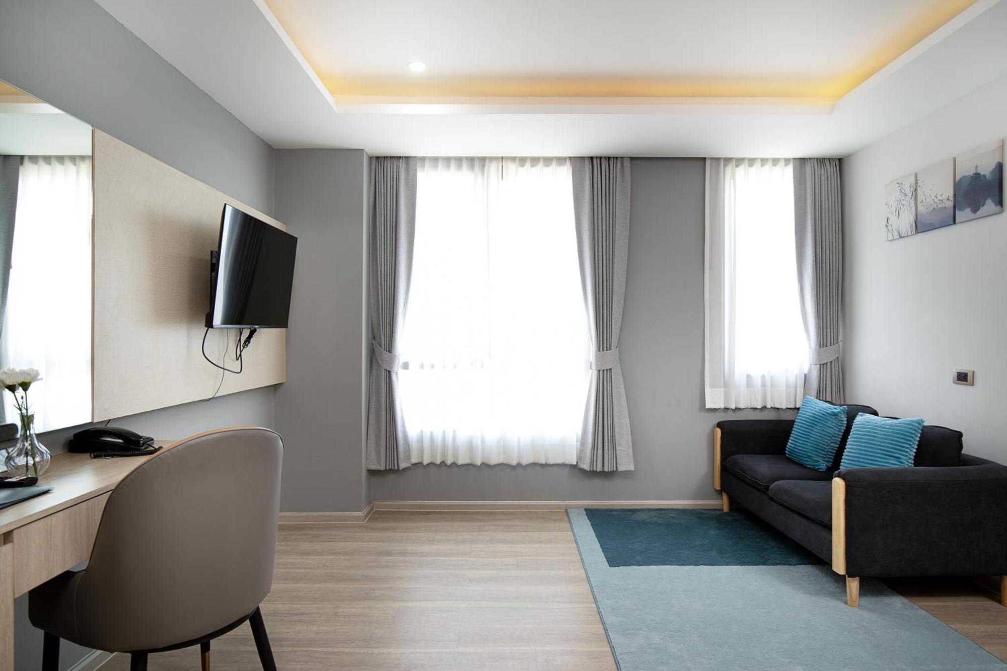 בנגקוק The Riski Hotel At Bangphlat Station Sha מראה חיצוני תמונה