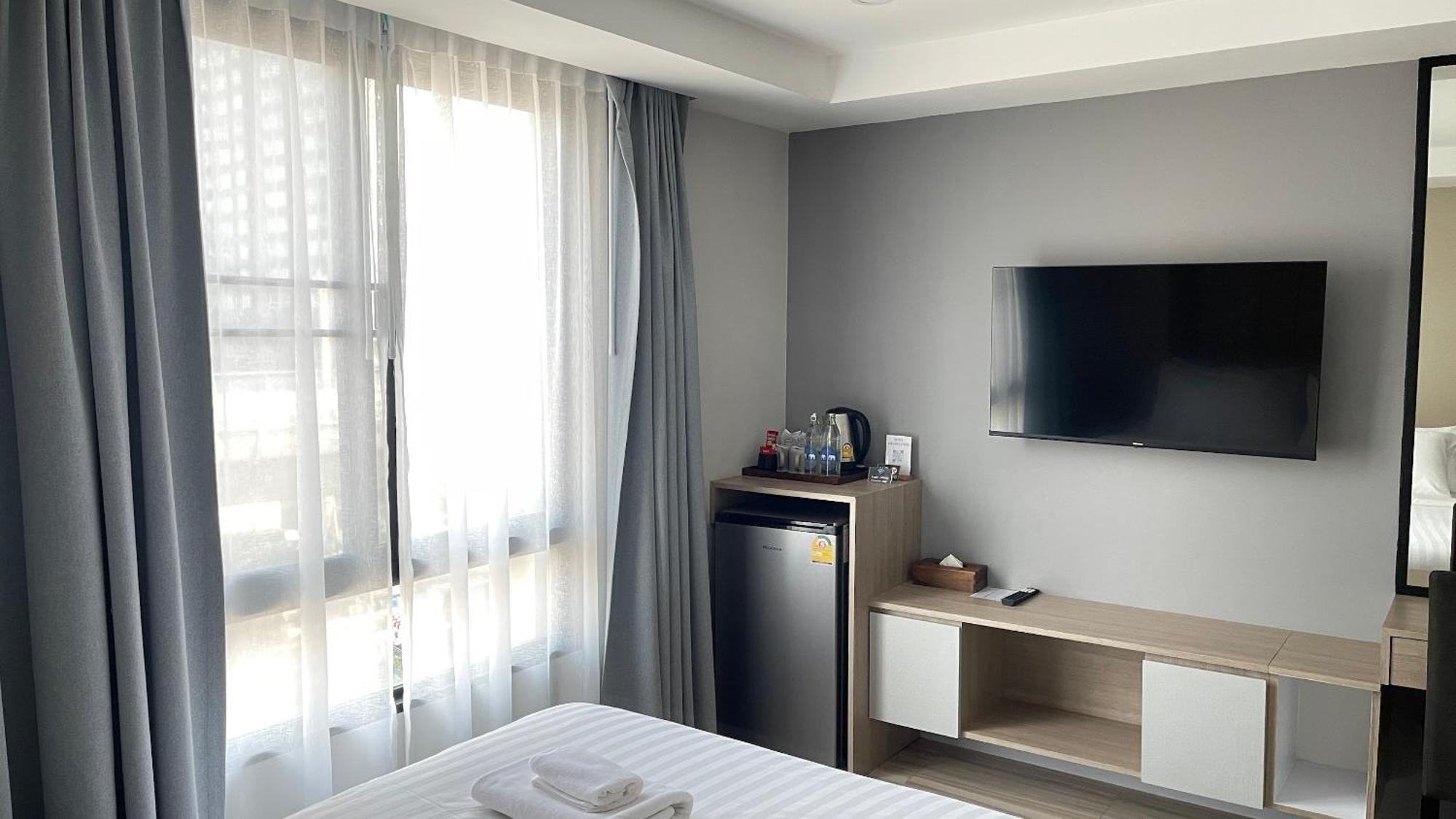 בנגקוק The Riski Hotel At Bangphlat Station Sha חדר תמונה